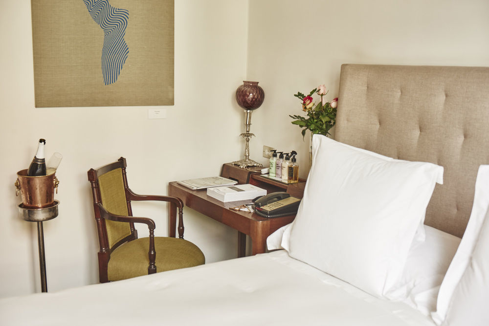 B Hotel 4*